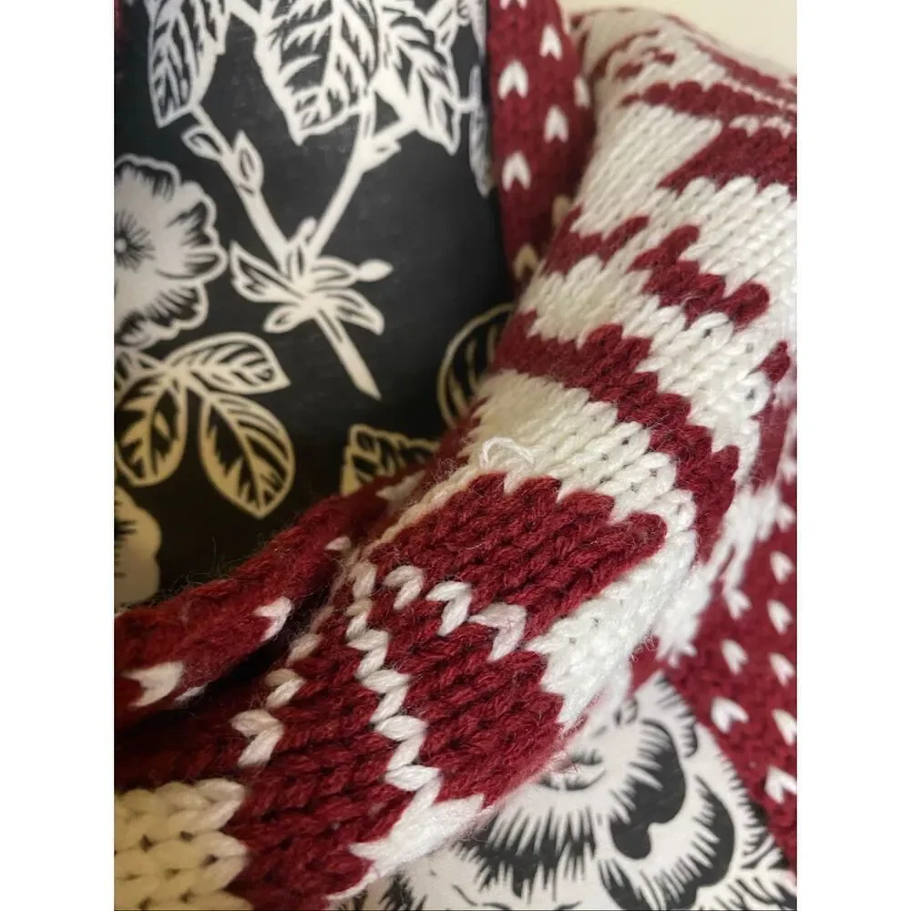 Red White Knit Scarf Fair Isle Snowflake Pattern Fringe Soft Winter Holiday